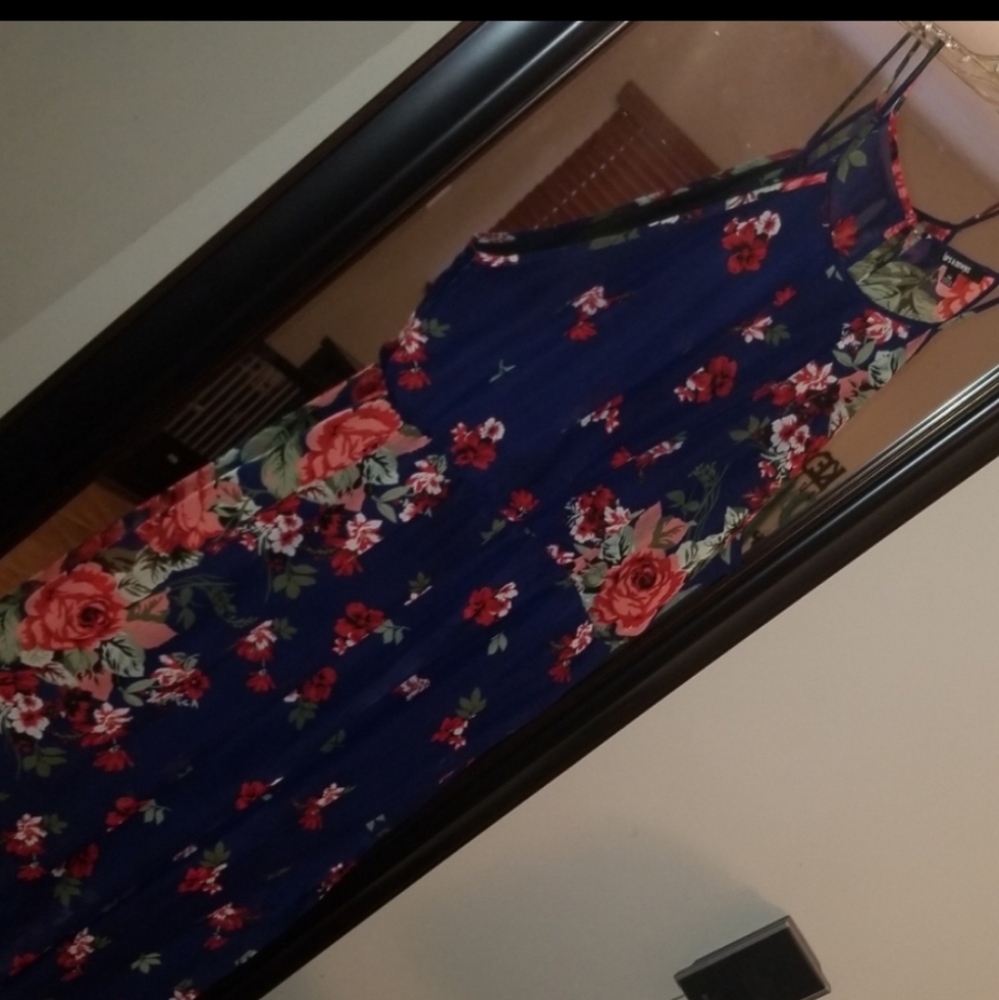 Flowy dress